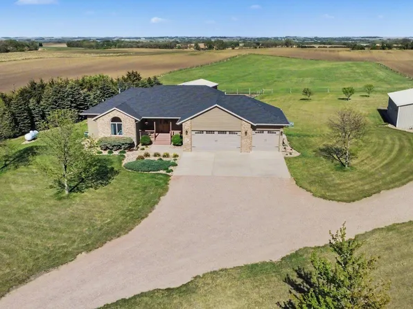 25558 472nd Ave, Renner, SD 57055