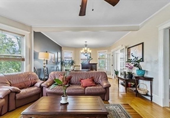 5th image of 190-192 Kendrick Ave #2
