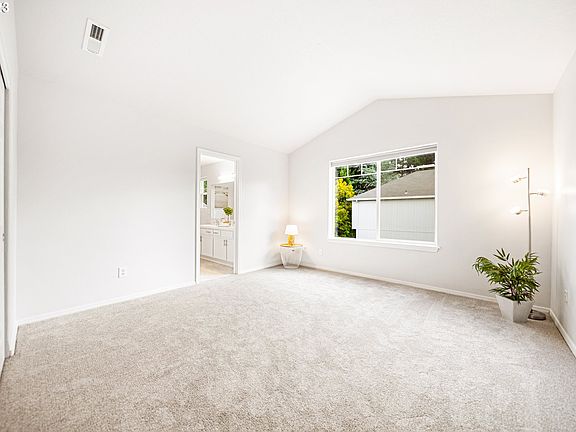 4th image of 4251 SE Averi Ct