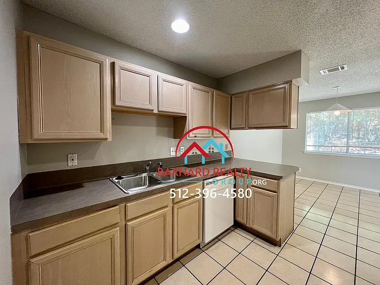 127 Crest Dr — Photo 6