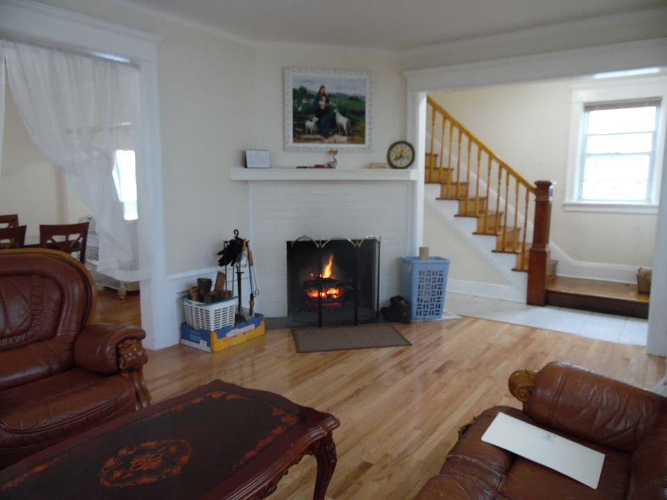 1st image of 212 Glenwood Ave