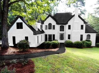 110 Addison Ct, Roswell, GA 30075