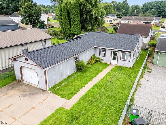 2nd image of 1276 Prospect St