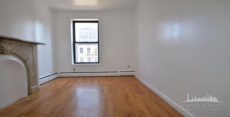 2nd image of 1567 2nd Ave #4B