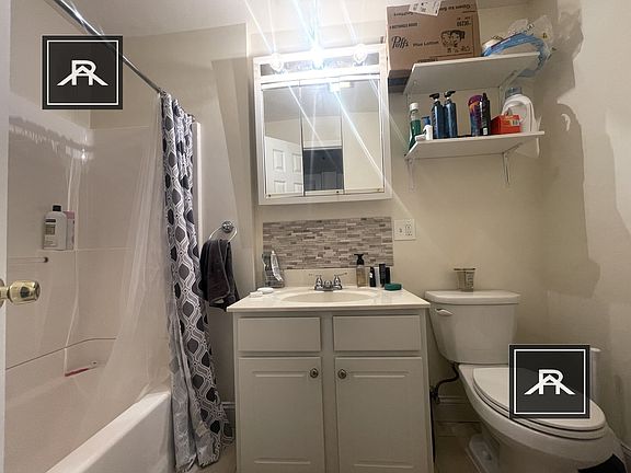 2nd image of 1058 Cambridge St #3R