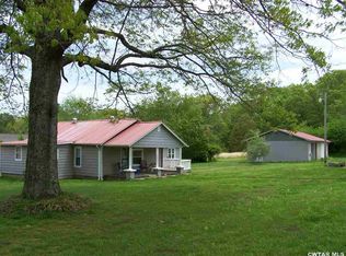 2190 Roberts Rd, Lexington, TN 38351