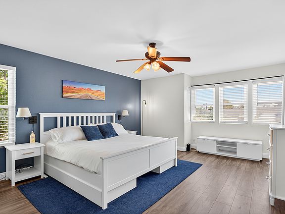 5th image of 10240 Parkdale Ave