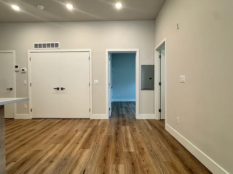 5222-24 Chester Ave #2 — Photo 25