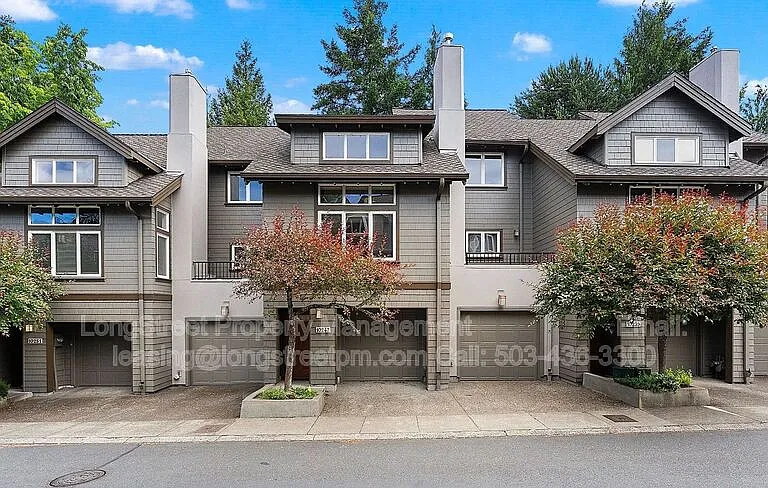10247 NW Village Heights Dr — Photo 1