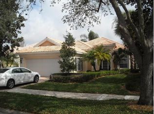 5429 Freeport Ln, Naples, FL 34119