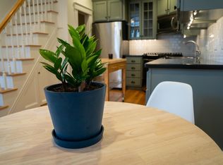 126 State St APT 1, Portsmouth, NH 03801
