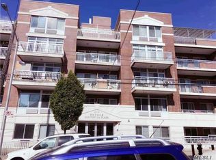 3717 111th St APT 3D, Flushing, NY 11368