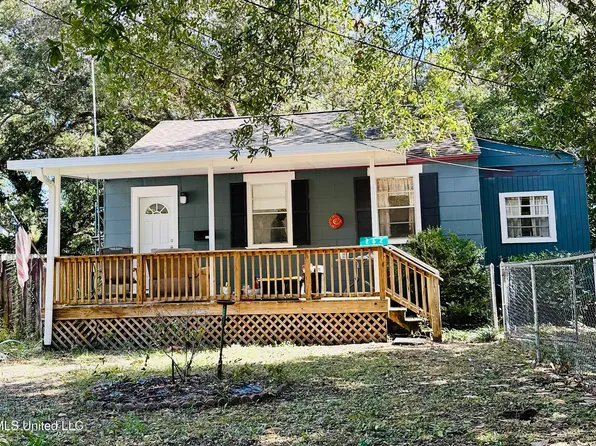 262 Forrest Ave, Biloxi, MS 39530