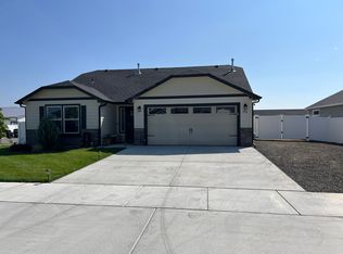 3916 N June Bug St, Post Falls, ID 83854