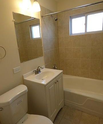 5th image of 1624 W Estes Ave #1