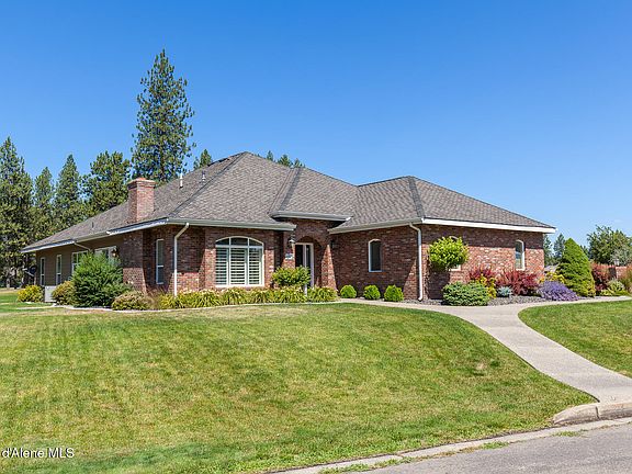 3rd image of 695 N McDonald Ct