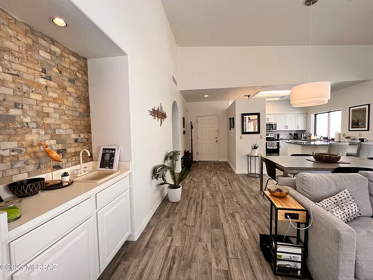 5848 N Bright Star Dr — Photo 5