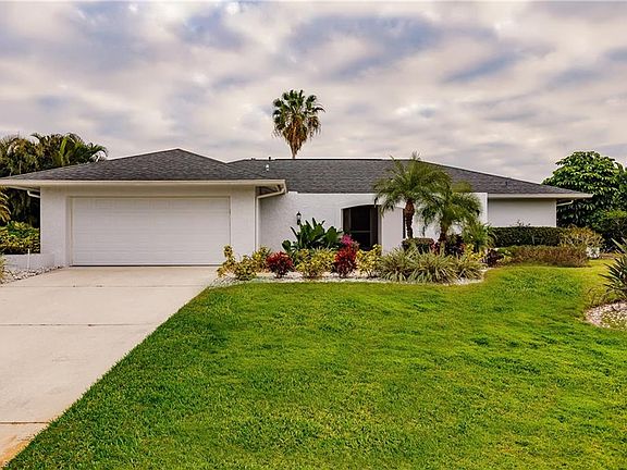 2nd image of 28383 Las Palmas Cir