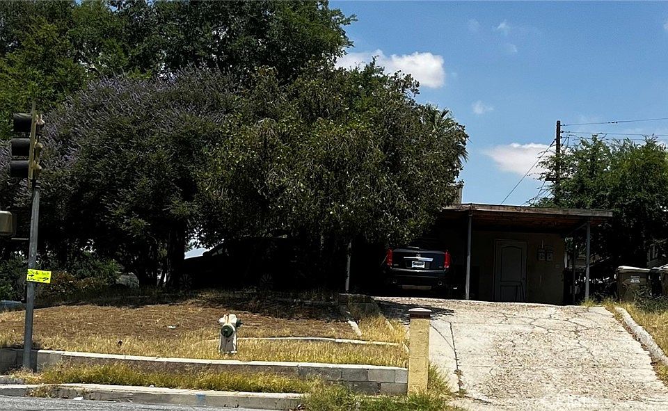 1st image of 2200 College Ave
