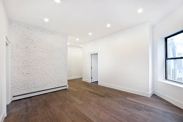 Rented by R New York | media 3