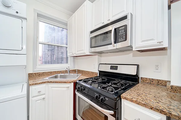 Rented by Living New York | media 10