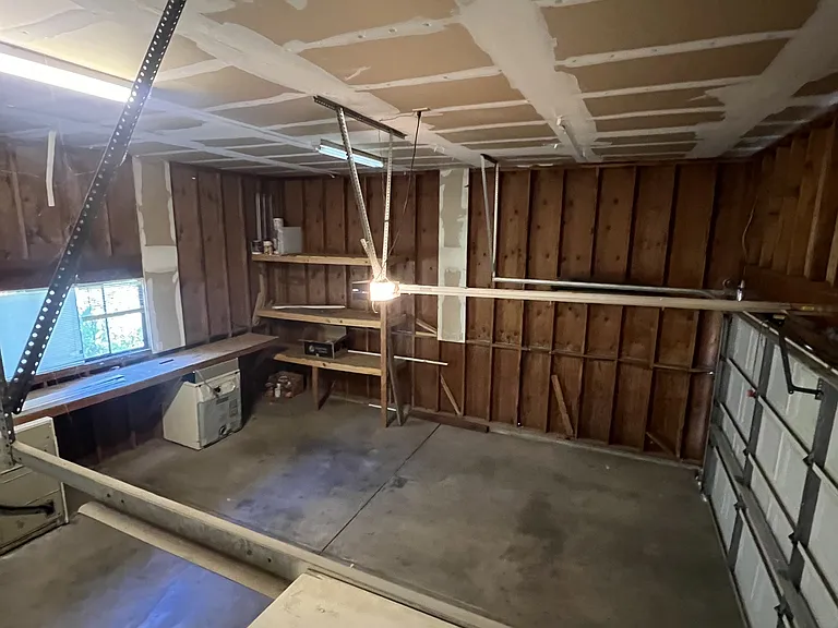 17909 Huckleberry Dr — Photo 12