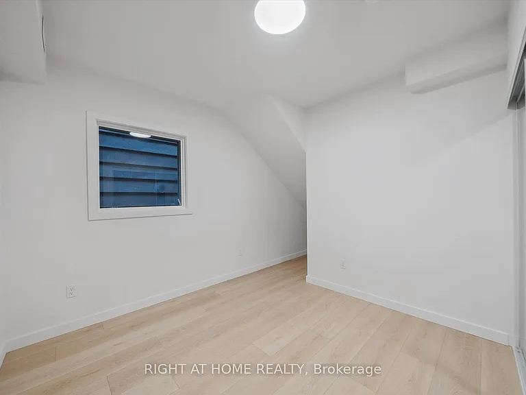 367 Howland Ave #2 — Photo 6
