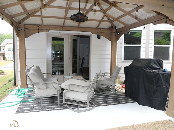 4th image of 122 Mountainside Dr