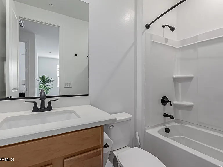 21283 W Edgemont Ave — Photo 34