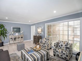 2101 Fountain View Dr APT 80, Houston, TX 77057