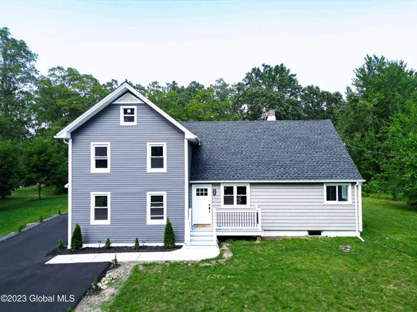 19 Clapper Road, Selkirk, NY 12158