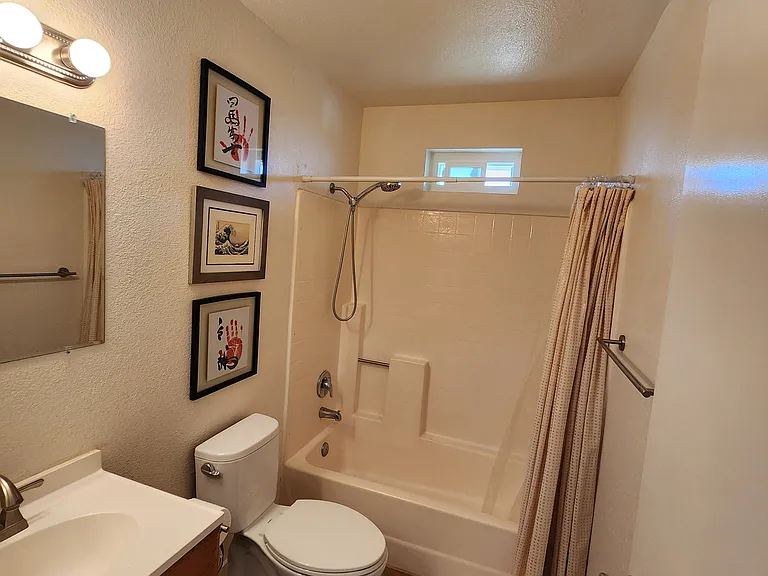 4517 College Way #L — Photo 9
