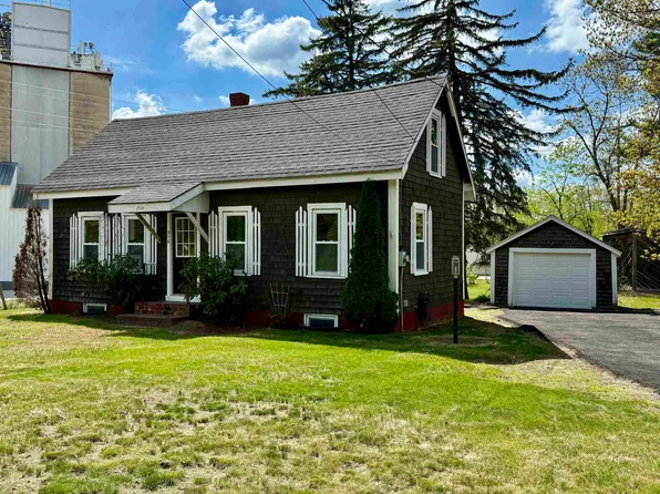 516 Hall Street, Bow, NH 03304