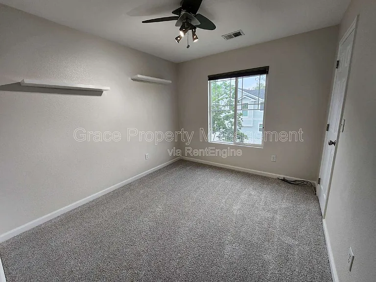 4731 Lucca Dr — Photo 11