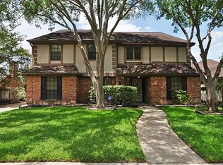 15206 Camino Del Sol Dr, Houston, TX 77083