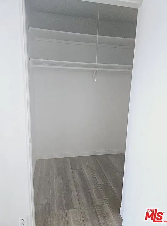 1166 Amherst Ave — Photo 4