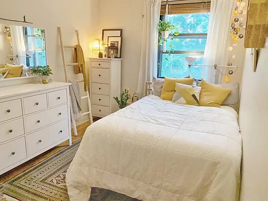 Rented by Douglas Elliman | media 24