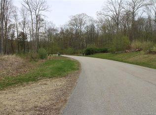 20 Zoldak Dr, North Windham, CT 06256