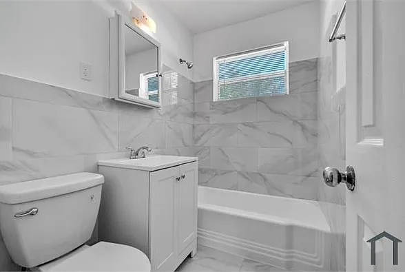 46 NW 62nd St #2 — Photo 23