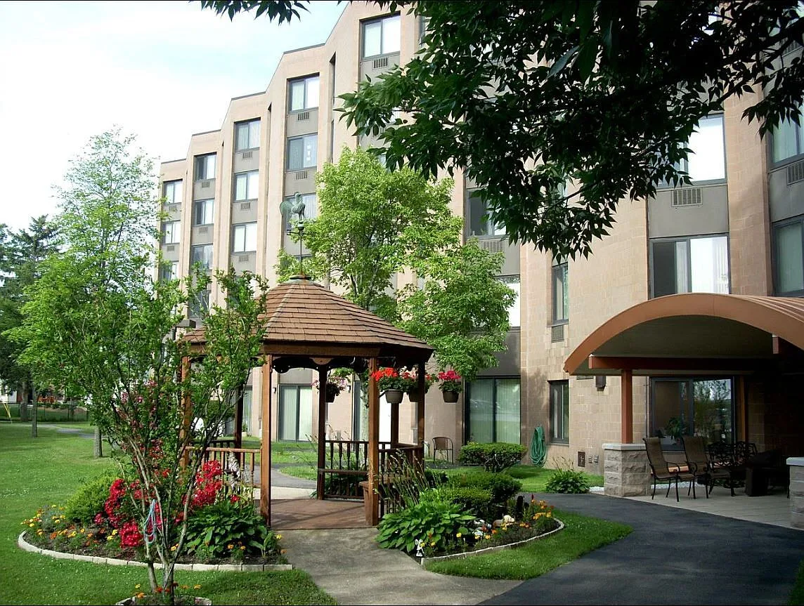 Creek Bend Heights Apartments — Photo 3