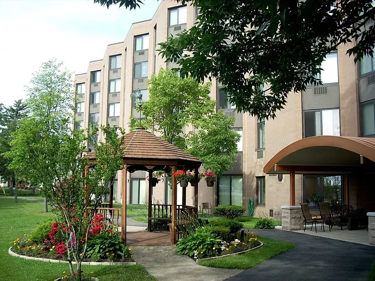 Creek Bend Heights Apartments — Photo 3