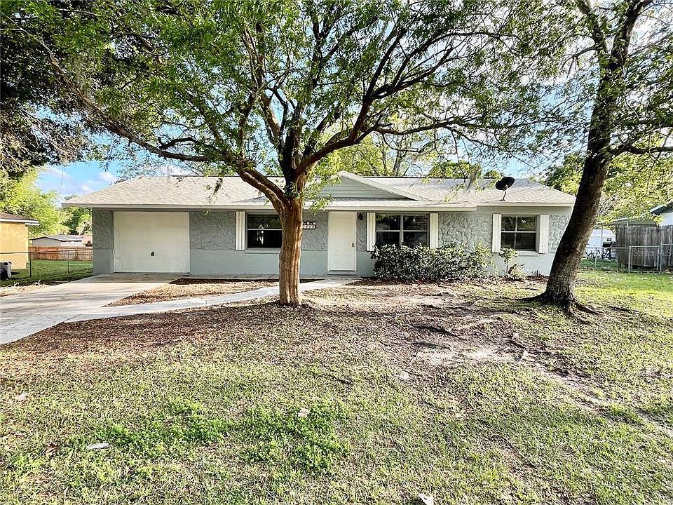 1st image of 2860 NE 43rd Pl