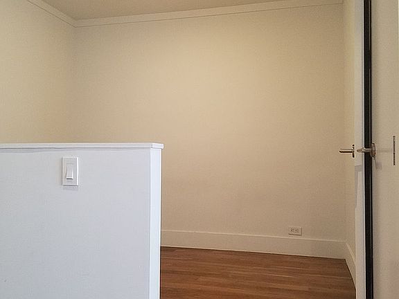 2nd image of 200 E 30th St APT 7j