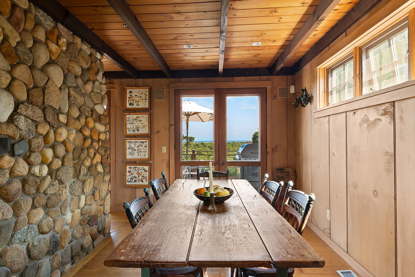  Dine with a view and access to the deck