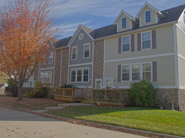 15220 Greenbelt Dr, Urbandale, IA 50323