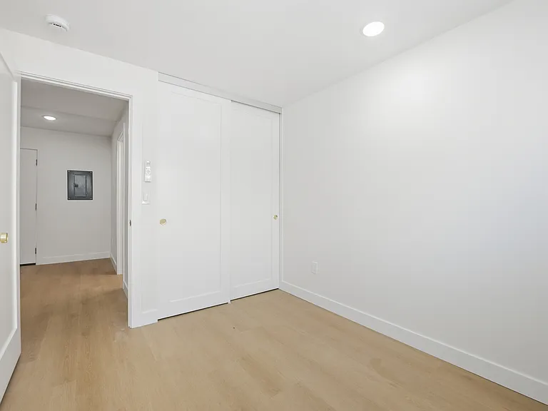 4559 Campus Ave #11 — Photo 8