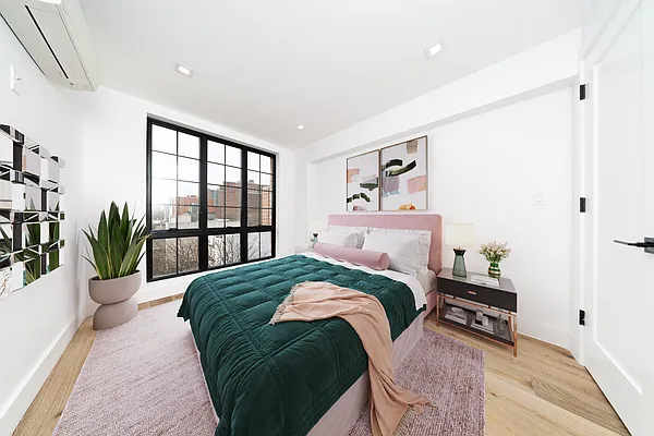 Rented by Platinum Forbes Global Properties | media 4