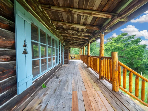 137 Ague Spring Road, Haddam, CT 06424