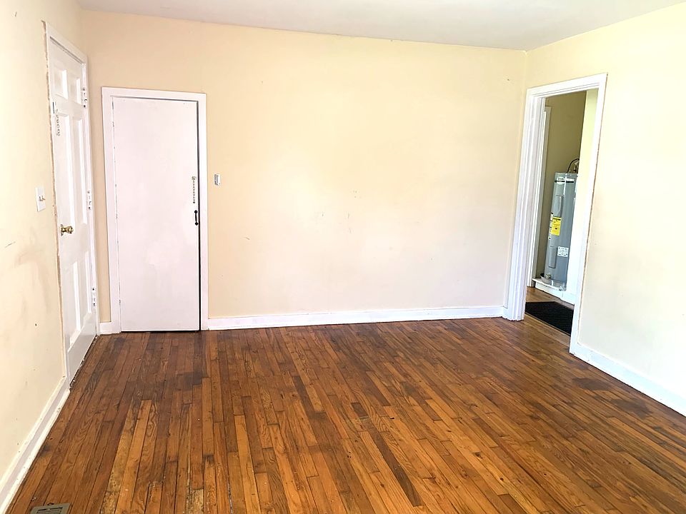 1st image of 228 Edgemont Dr