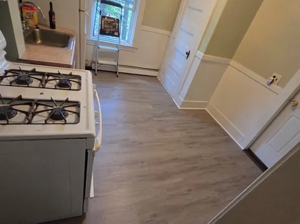 49 Church St #2L, Leominster, MA 01453